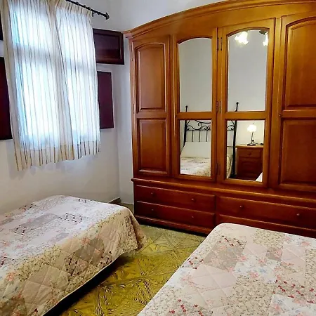 Minutes From Airport - 1 Apartamento