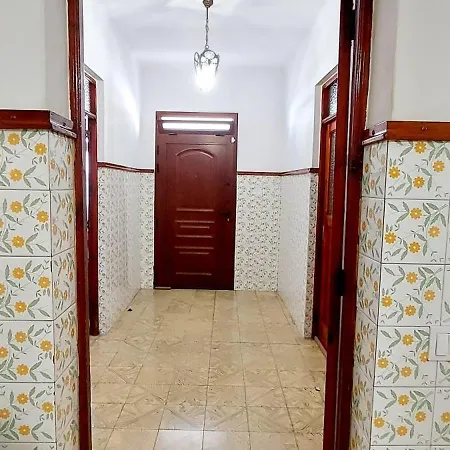 Minutes From Airport - 1 Apartamento